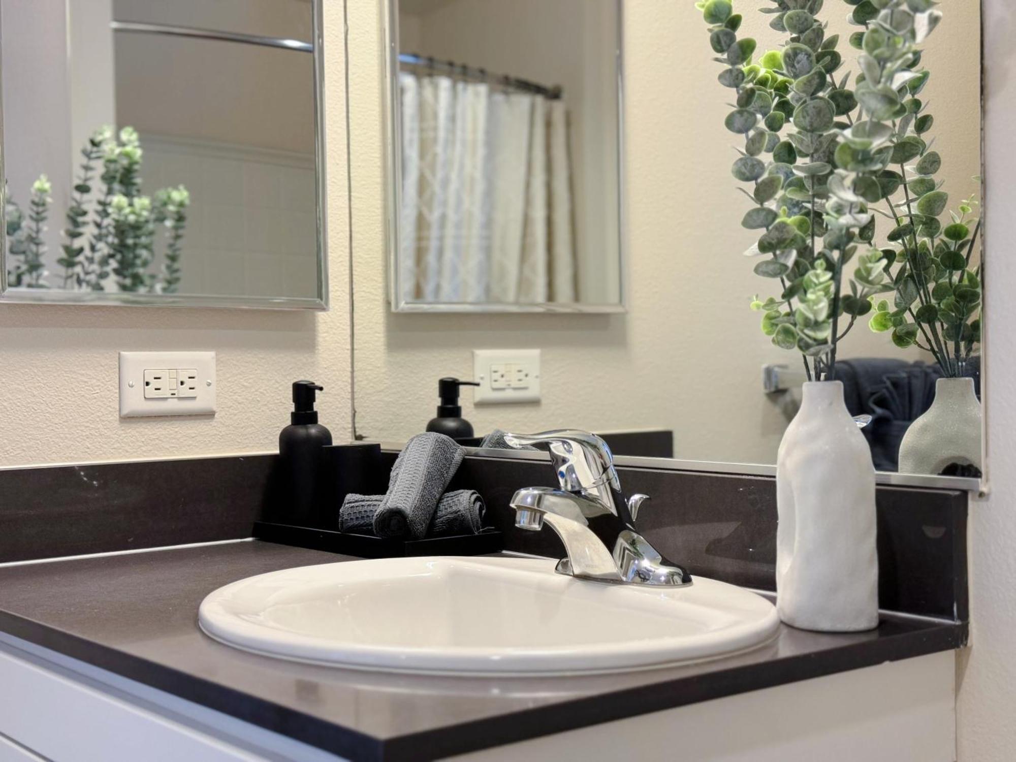 Apartamento New La With Free Parking 10 Min To Cedars